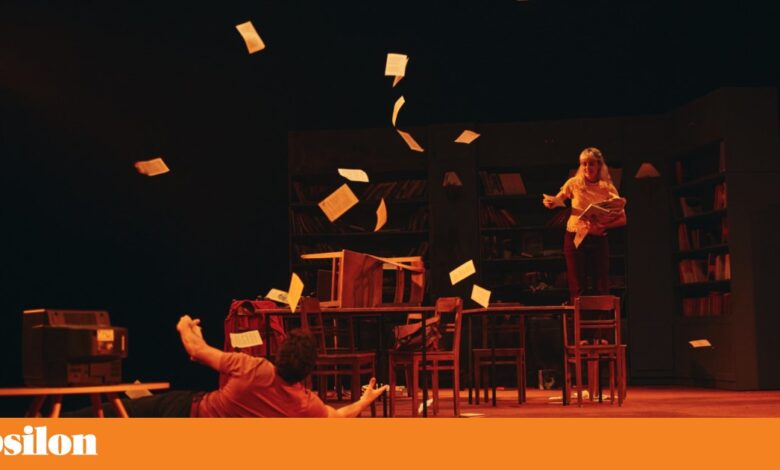 A distopia de Ray Bradbury é a realidade no palco d’Os Possessos