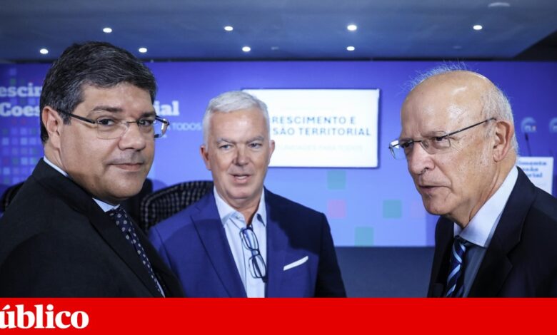 “A maior maldade que o PS vai fazer ao Governo é abster-se” no OE2026, diz Santos Silva