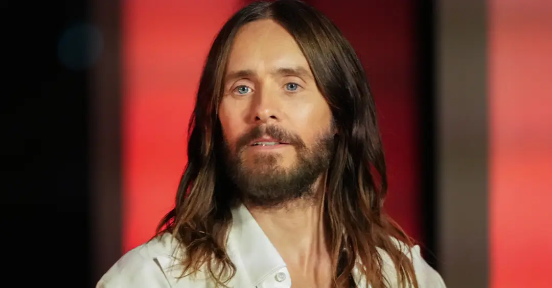 A plateia sumiu: Jared Leto lança filme e salas vazias impressionam