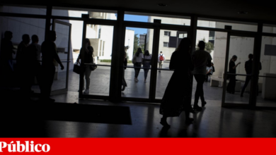 Alunos mais pobres enfrentam vários obstáculos, mas acabam licenciaturas mais depressa