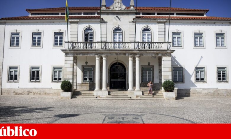 Autarca da Moita critica cartazes de Ventura e pede às autoridades “que façam cumprir a lei”