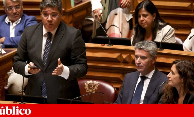 Brilhante Dias devolve acusação: Chega é que “vendeu” eleitorado jovem e idoso ao Governo