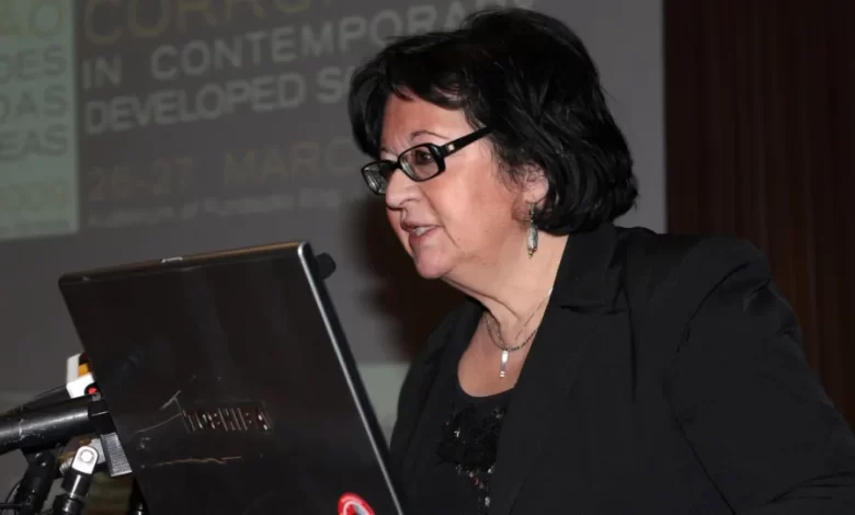 Cândida Almeida diz em Maputo que corrupção mina desenvolvimento