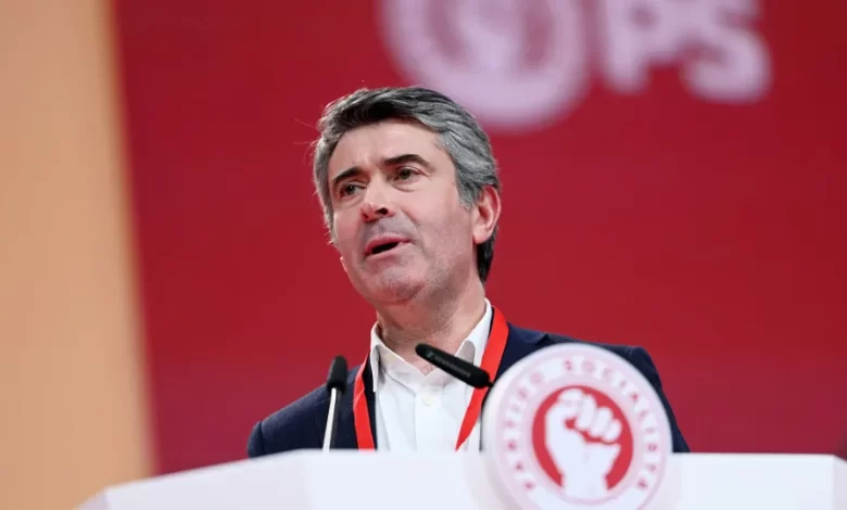 Carneiro exige "reparo" de Leitão Amaro após "declarações" sobre PS