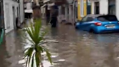 Carros submersos e ruas alagadas: mau tempo no Algarve não deu tréguas