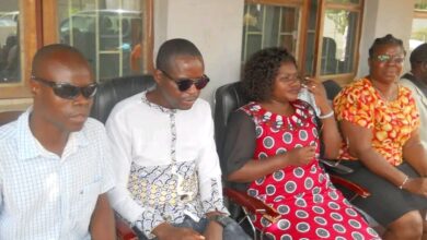 Cegos celebram dia da bengala branca