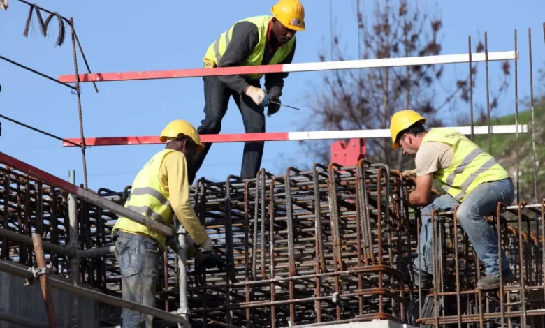 Contratos de obras públicas celebrados até setembro quase duplicam