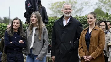 Da gala para o campo! Família real espanhola descontraída em evento