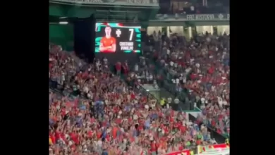 Ensurdecedor. Cristiano Ronaldo bisou por Portugal e Alvalade 'vibrou'