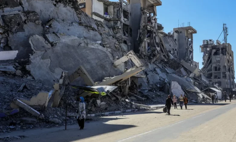 Hamas entrega mais dois caixões de reféns mortos à Cruz Vermelha