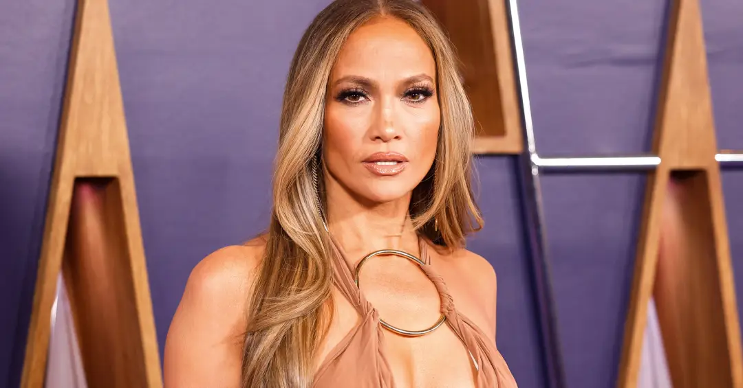 Jennifer Lopez dispara mágoas contra os ex-maridos e ouve o que não quer