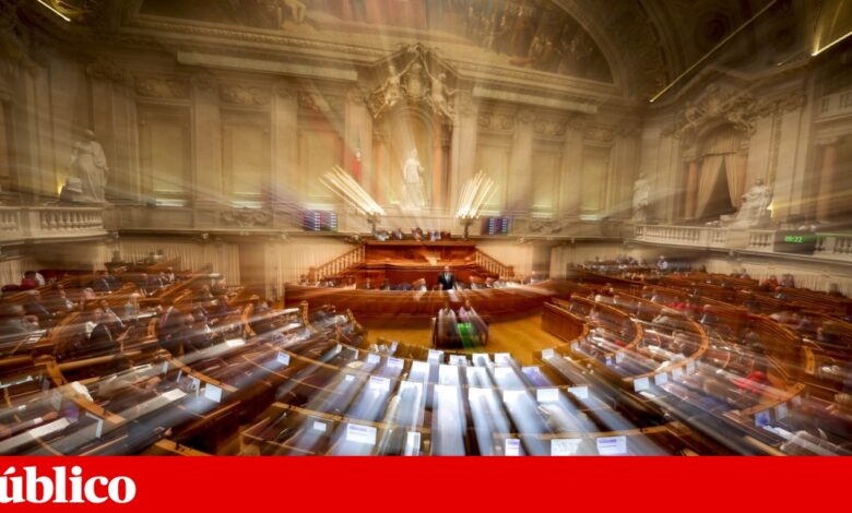 Lei da Nacionalidade aprovada com votos a favor de toda a direita