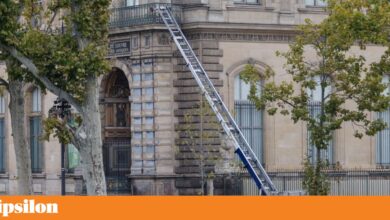 Louvre: empresa usou foto do dia do roubo para promover a sua plataforma elevatória? Verdadeiro