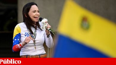María Corina Machado diz que só vai à Noruega receber o Nobel se Maduro deixar o poder