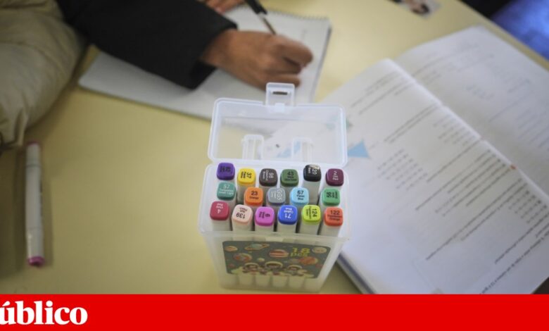 Ministros, governador do BdP e universitários vão dar aulas sobre poupança a alunos