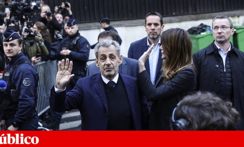 Nicolas Sarkozy com protecção policial permanente na prisão “devido ao seu estatuto”