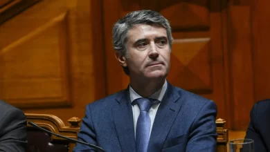 OE "não tem ambição", mas "é do interesse do país que haja estabilidade"