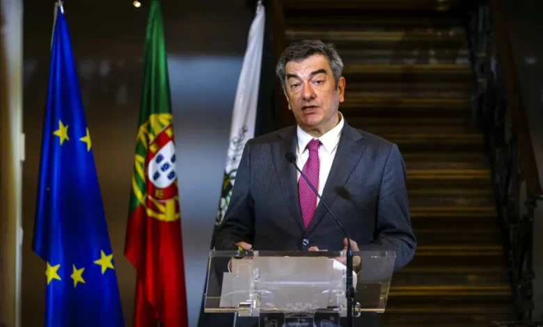 PS na Câmara de Lisboa pede demissão de 'vice' Anacoreta Correia