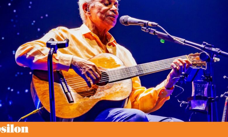Paulinho da Viola mantém acesa a vela do samba: <em>80 Anos (Ao Vivo)</em> em Lisboa e no Porto