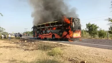 Pelo menos 20 mortos após incêndio em autocarro na Índia