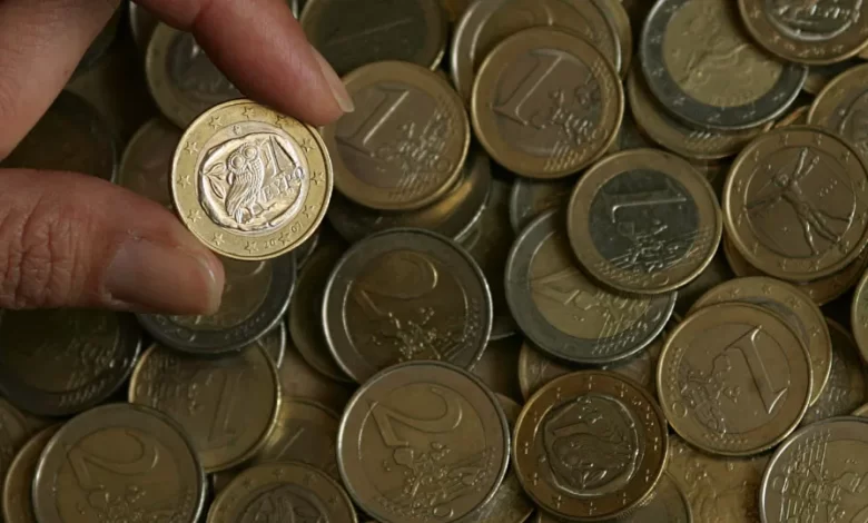 Portugal desceu uma posição entre os 27 da UE no rendimento mensal