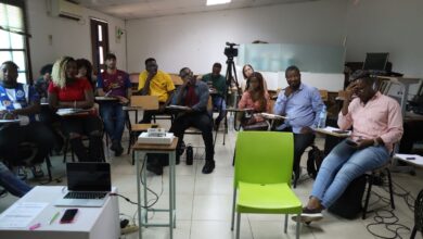 Profissionais criativos capacitados em negócios da música