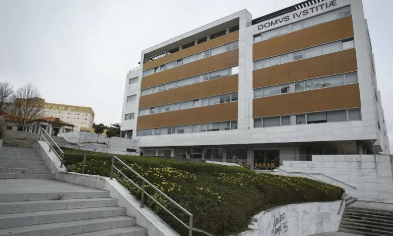 Quatro arguidos condenados à cadeia por fraude fiscal na Feira