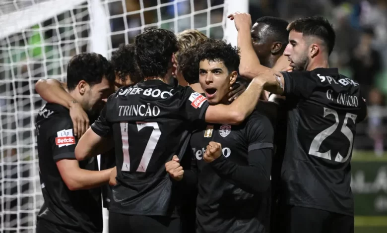 Sporting cumpre em Tondela e iguala, à condição, FC Porto no topo