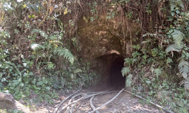 Túneis continuam a ser explorados por garimpeiros