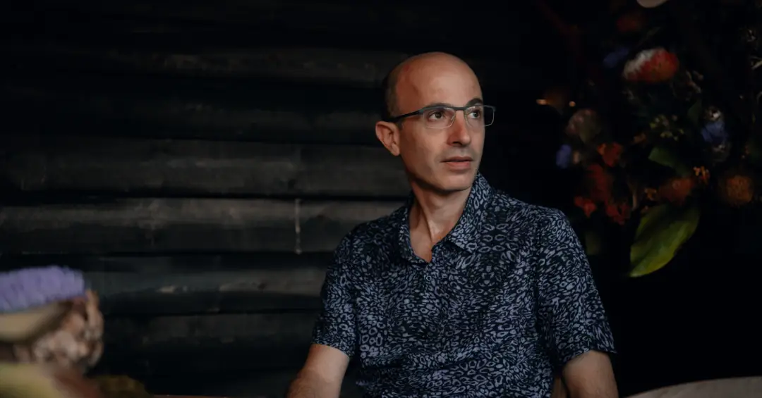 Yuval Noah Harari e Luciano Huck debatem futuro da humanidade