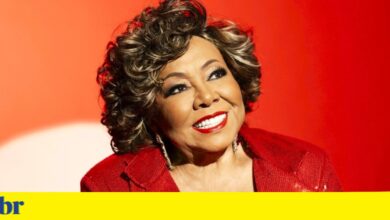 Alcione revisita cinco décadas de música em <em>show</em> no Porto