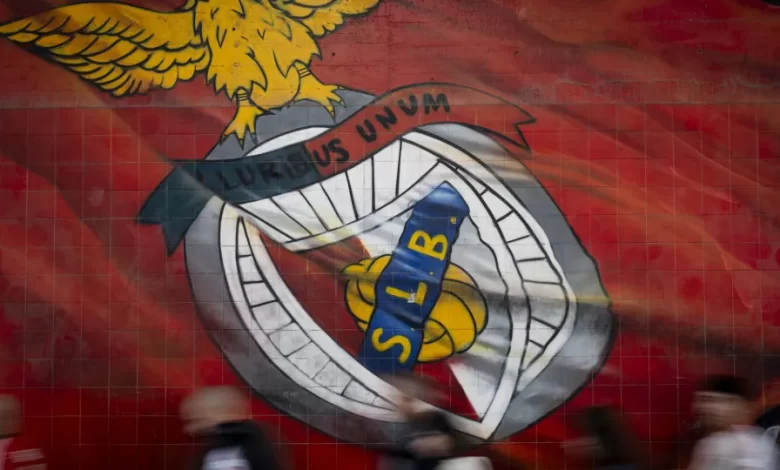 Benfica lamenta morte de líder dos Diabos Vermelhos: "Incontornável"