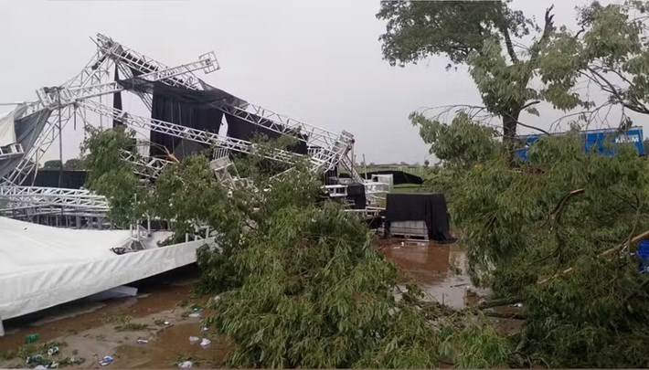 Brasil: desabamento de estrutura durante festa faz um morto e mais de 60 feridos