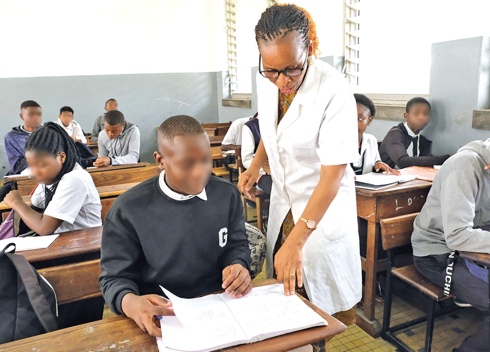 Calendário académico poderá sofrer alterações