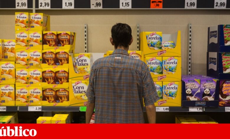 Comer mal mata mais do que o tabaco. E se, como no Chile, o aviso “Evite consumir” fosse obrigatório?