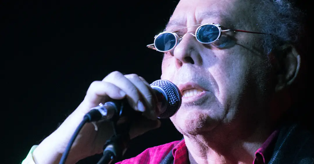 Como seria o último show do ano de Jards Macalé