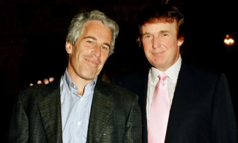 E-mails? Jeffrey Epstein acusou Donald Trump de ser "perigoso"