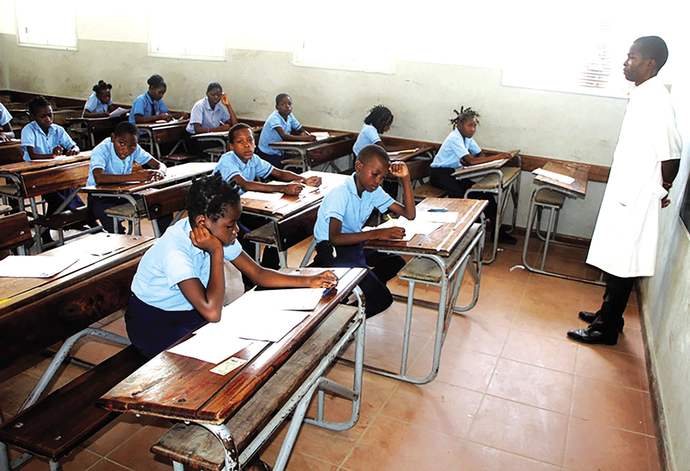 Educação garante exames a dois milhões de alunos