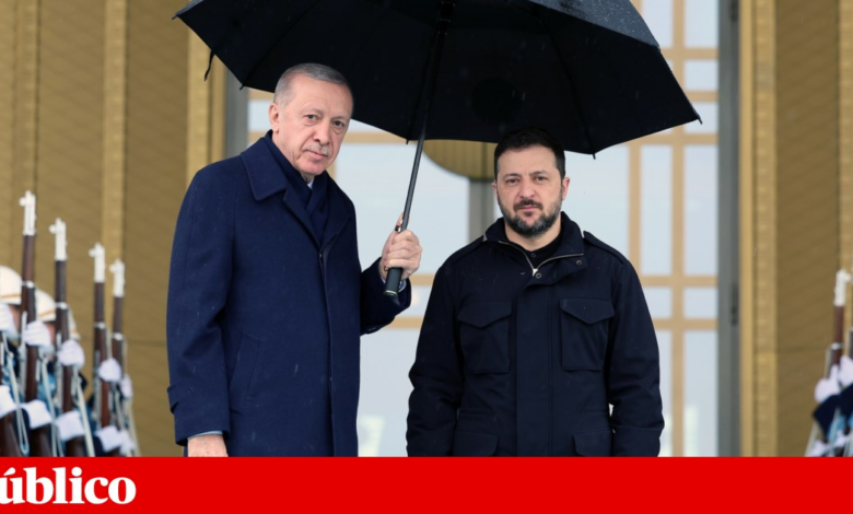 Entre a NATO e a Rússia, a Turquia procura um lugar na nova geopolítica mundial