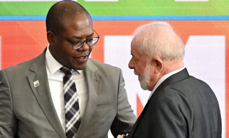 Ex-ministro dos Direitos Humanos brasileiro acusado de importunação sexual