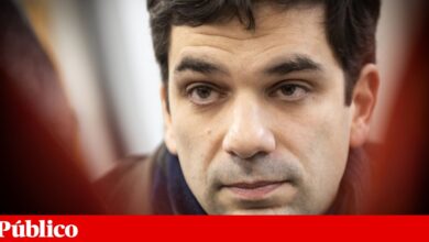 Ex-secretário de Estado dos Transportes expulso do bar do Intercidades