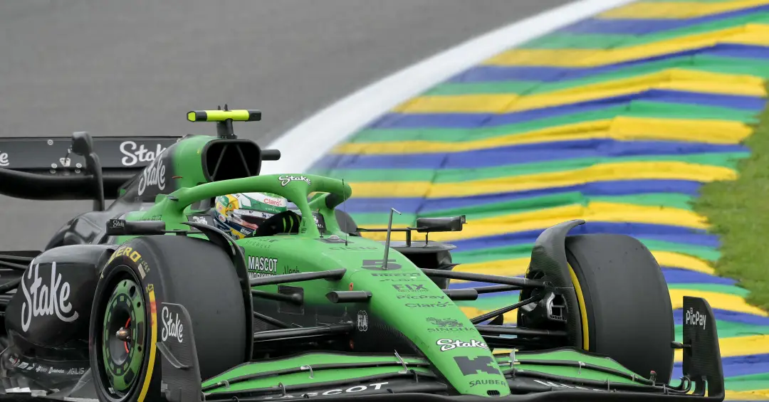 F1: Bortoleto bate em Interlagos e abandona na primeira volta