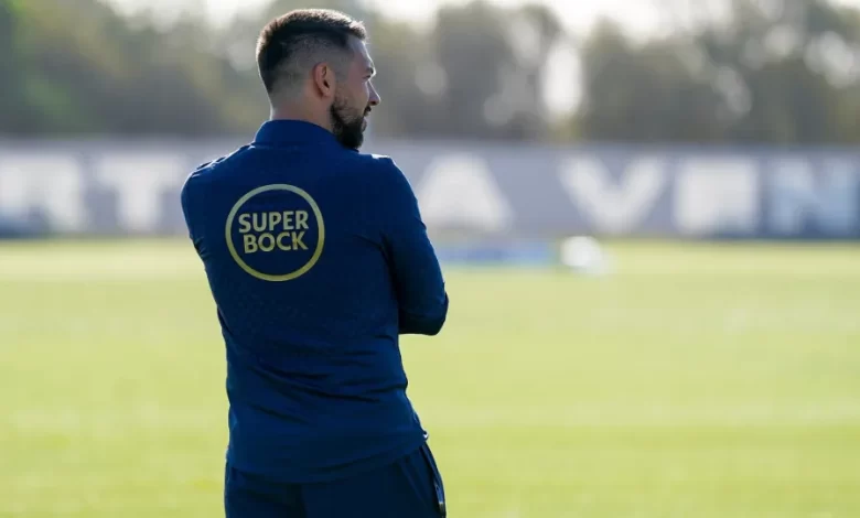 FC Porto regressa aos treinos com uma nova 'dor de cabeça'