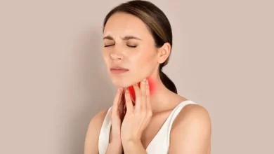 Folha de couve e outras dicas naturais para acabar com dores de garganta