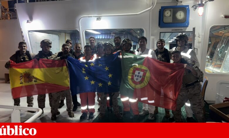 Força chefiada por militar português liberta navio sequestrado por piratas ao largo da Somália