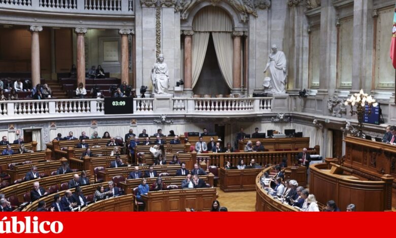IRS, pensões, combatentes: as novidades do primeiro dia de debate do OE 2026 na especialidade