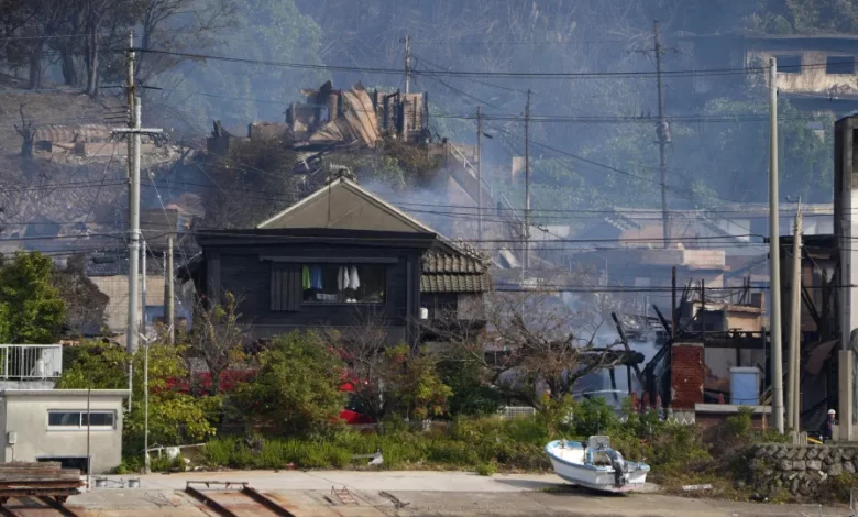 Incêndio atinge pelo menos 170 edifícios na cidade de Oita no Japão