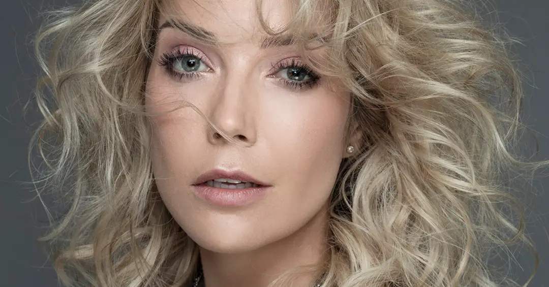 Luiza Possi se diz criticada por amigos após virar evangélica