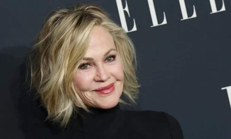 Melanie Griffith revela imagens do casamento da filha