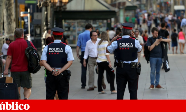 Menor espanhola foi vendida por cinco mil euros e <em>whisky</em>. Pais foram detidos